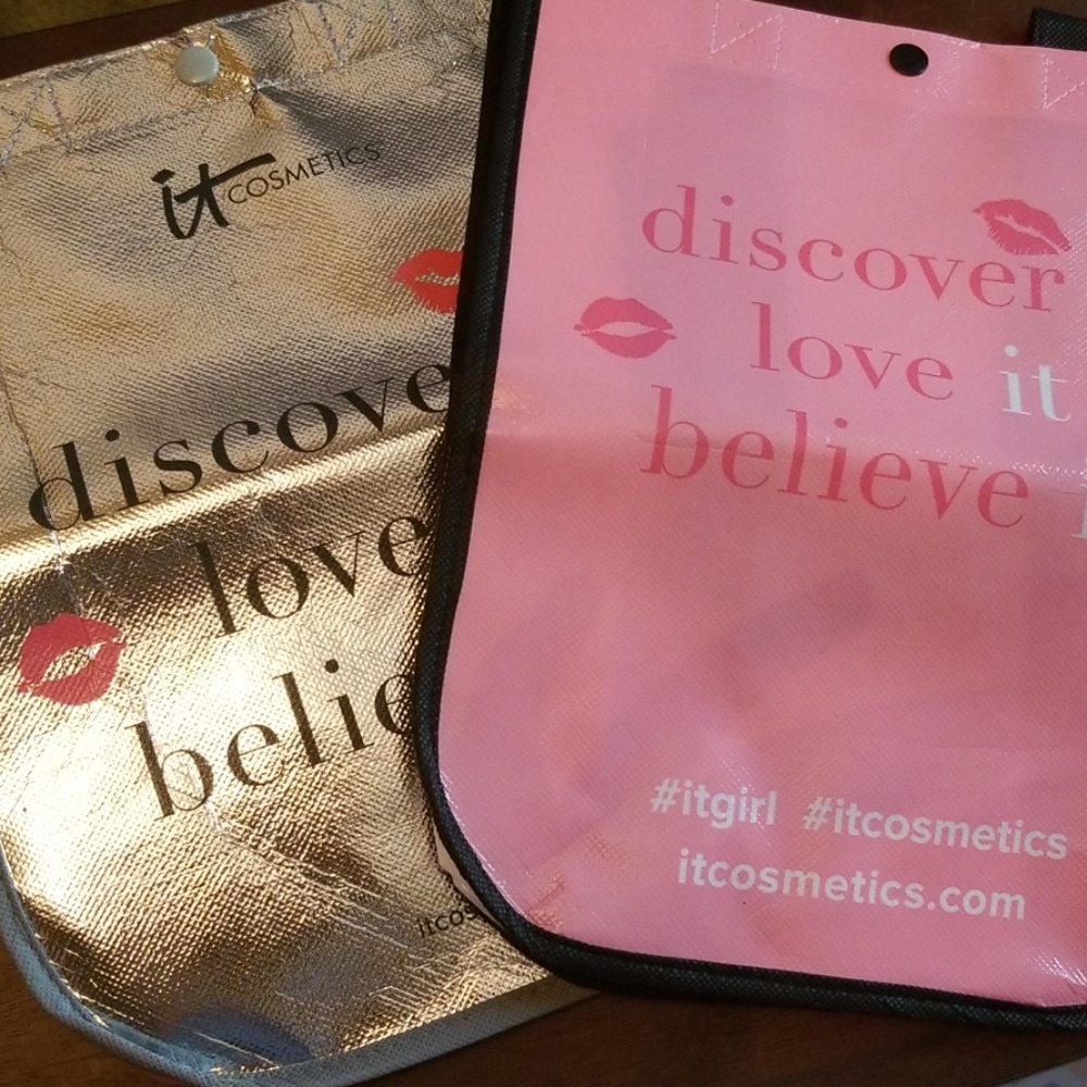 **FREE** with bundle of 2+ items!!!